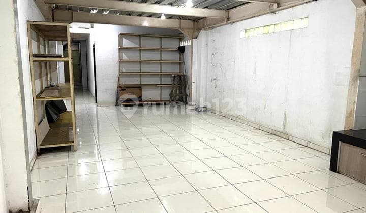 Ruko 3,5 Lantai Ramai Strategis Siap Pakai di Cimahi Bandung