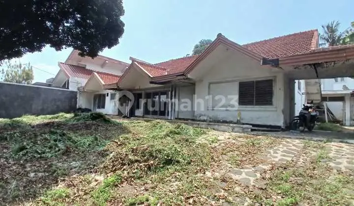 RUMAH LUAS STRATEGIS HITUNG TANAH DI SETIABUDI BANDUNG