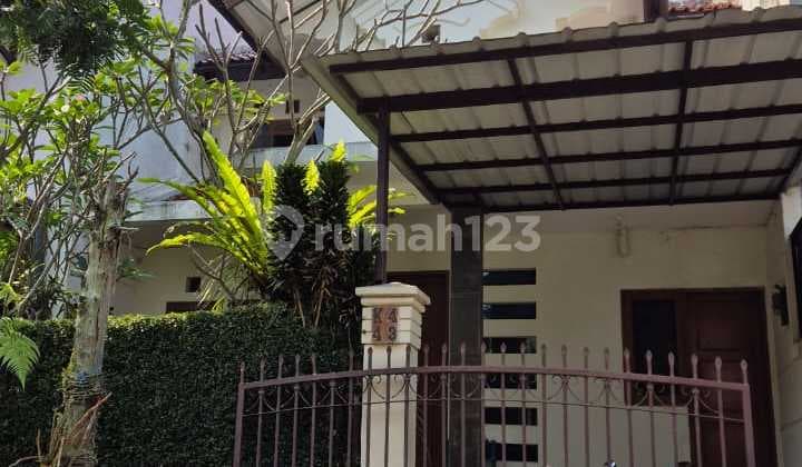 Rumah Bagus Minimalis Modern Nyaman Siap Huni di Setraduta Cemara Bandung