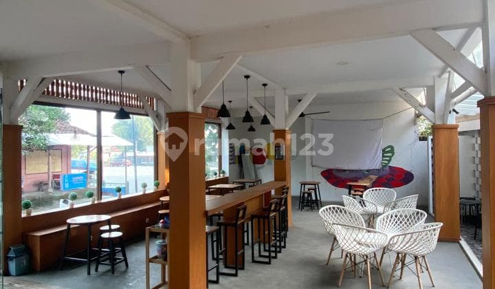 Ruang Usaha Luas 2 Lantai Strategis Ramai Siap Pakai di Dago Pakar Bandung