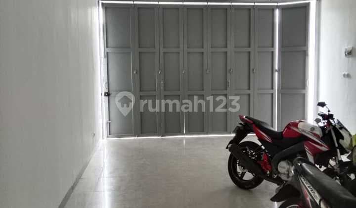 Ruko Luas Strategis 3 Lantai Cocok untuk Segala Usaha Siap Pakai di Cimahi