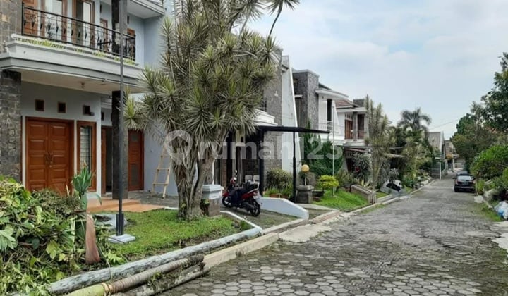 Rumah Idaman Minimalis Modern 2 Lantai Full Furnished Siap Huni di Cigadung Bandung