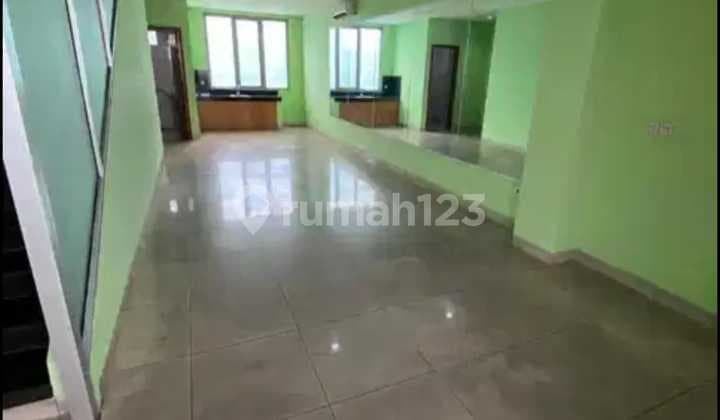 Ruko Istimewa Lokasi Strategis Ramai 4,5 Lantai Siap Pakai di Istana Pasteur Regency Bandung