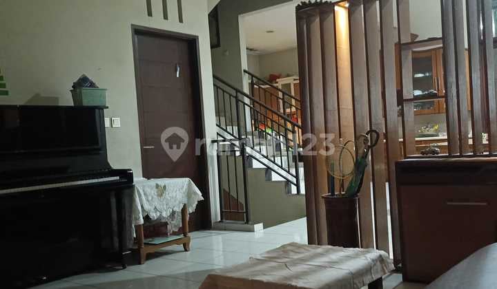 Rumah Bagus Minimalis Modern 2 Lantai Siap Huni di Gunung Batu Bandung