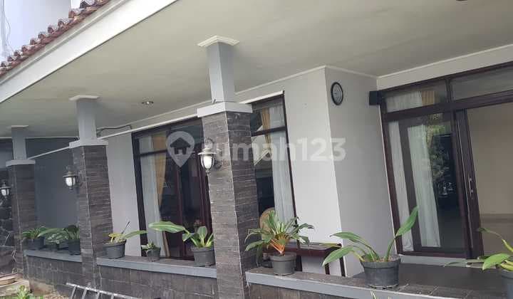 Rumah Kokoh Megah 2 Lantai Lingkungan Sejuk Nyaman Siap Huni Di Sayap Sutami Bandung