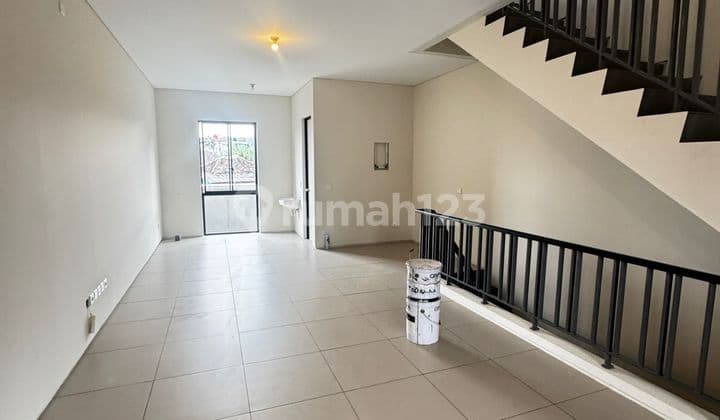 RUKO 3 LANTAI LOKASI RAMAI FAVORIT BANGET WAJIB PUNYA SIAP PAKAI DI PANCATENGAH KOTA BARU PARAHYANGAN KBP BANDUNG