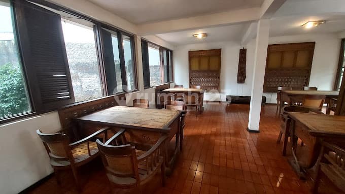 TEMPAT USAHA STRATEGIS DI TENGAH PUSAT KERAMAIAN SIAP PAKAI DI PASTEUR BANDUNG