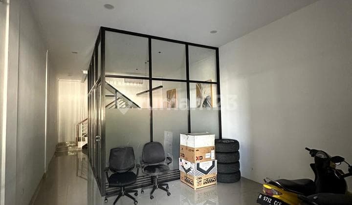 RUKO STRATEGIS 2,5 LANTAI COCOK UNTUK KANTOR SIAP PAKAI DI GUNUNG BATU BANDUNG