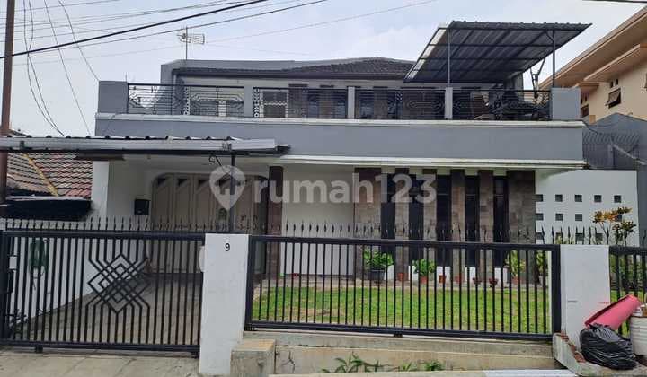 For Quick Sale!! Comfortable, Move-in Ready House in Cibogo Sayap Surya Sumantri Bandung