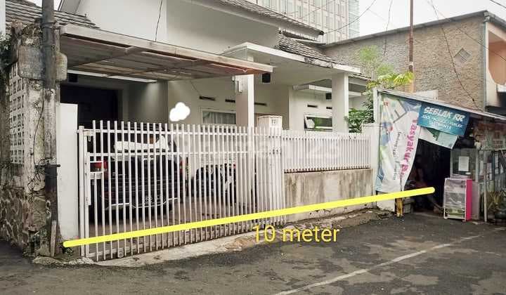 Rumah Strategis Nyaman Siap Huni di Cihampelas Bandung