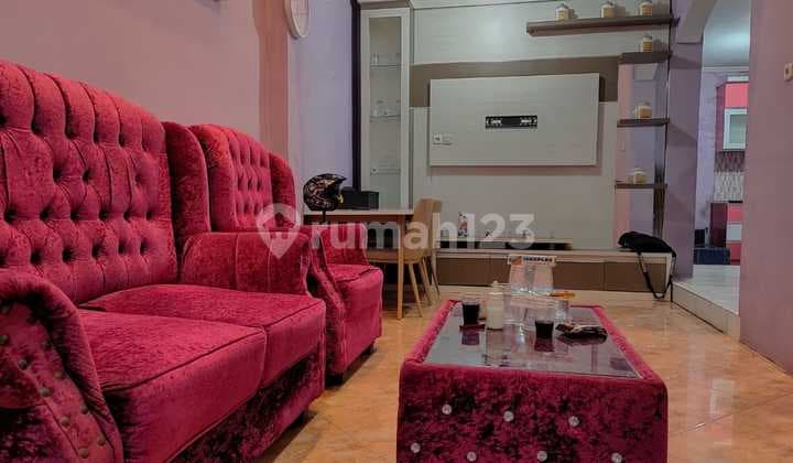 Rumah Bagus 2 Lantai Nyaman Siap Huni di Bekasi