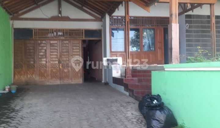 Rumah dan Kavling Luas Strategis Lingkungan Nyaman Siap Huni di Cileunyi Bandung