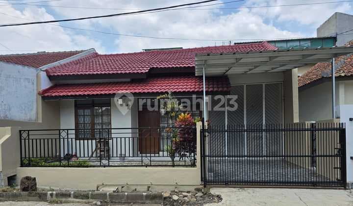 Dijual Rumah Siap Huni di Tki 2 Taman Kopo Indah 2