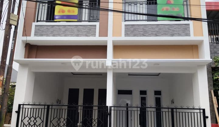 Rumah Wow, Lokasi Premium, 3 Lantai Di Kayuringin, Bekasi