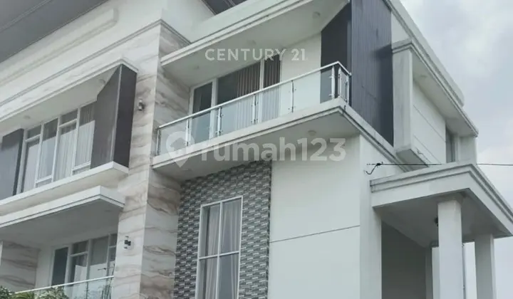 Luxurious Residence with Business Space Bonus at Graha Permata Cikupa Location