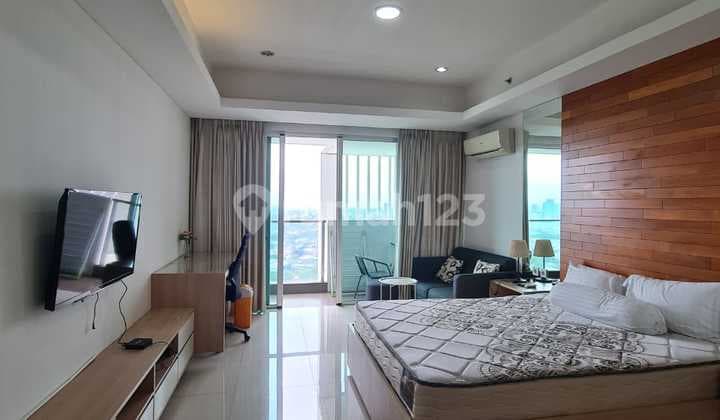 Apartment Kemang Village Residence