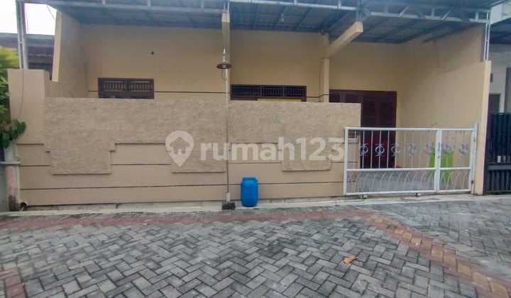 Disewakan Rumah Bebas Banjir . Bangunan 1,5 Lantai. Kt 3 + Km 2. Area Tanah Mas Semarang