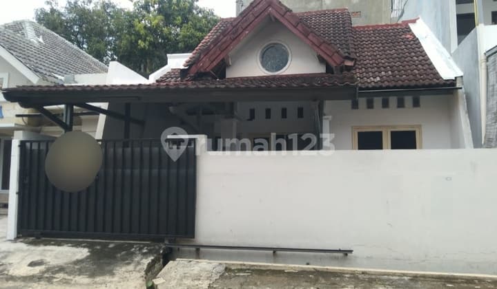 For Rent Nice Ready-to-Use House in the Heart of Beautiful Semarang City