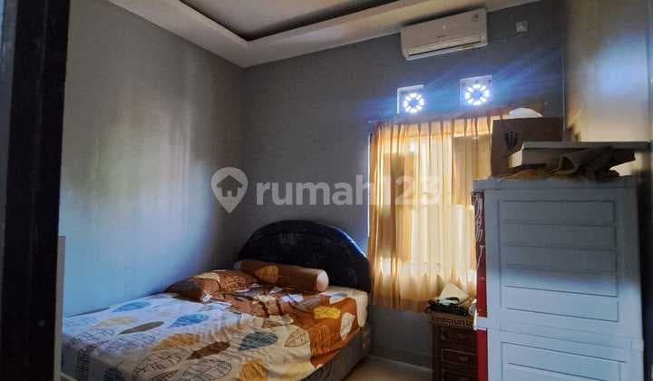 Dijual Rumah Bagus Bangunan 2 Lantai. Lokasi Beranda Bali Semarang Barat. Dekat Exit Toll.