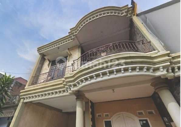 Dijual Rumah Bagus Murah di Beringin Asri Semarang. Bangunan 2 Lantai. Kamar Tidur 3, Kamar Mandi 2.