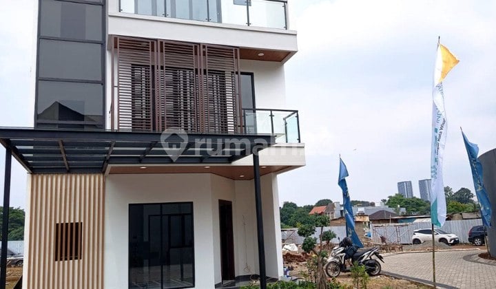 Rumah Baru Modern Tropical di Cilandak Timur