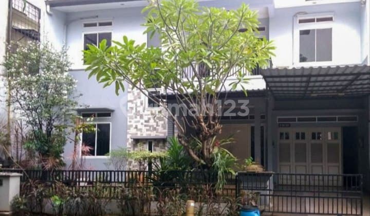 Semi Furnished Move-In Ready House In A Complex In Jatisampurna