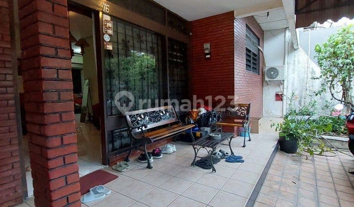 Rumah Lama Bagus Siap Huni di Cilandak