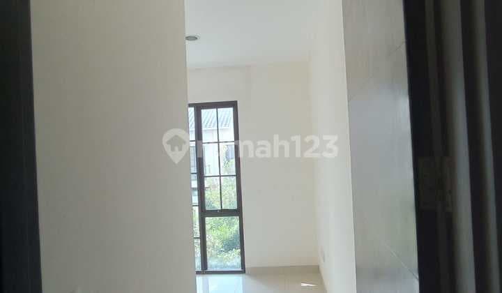 Dijual Cepat Rumah Ready 2 Lantai Cluster Green Village Tangerang