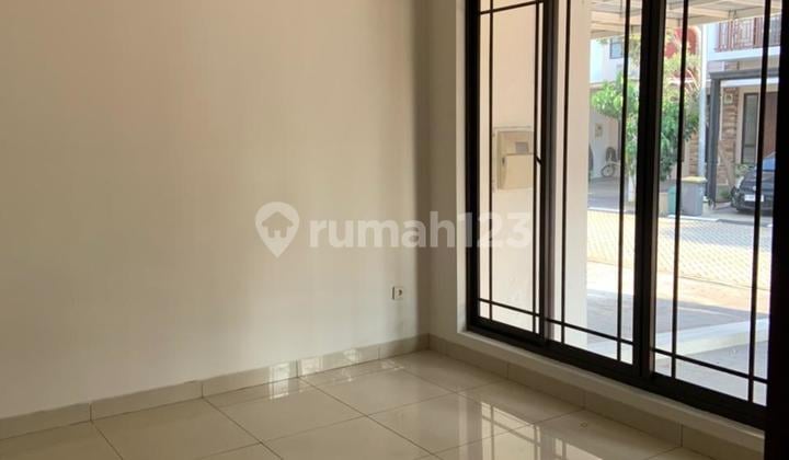 Disewakan Rumah Bagus Cluster Asia di Green Lake City