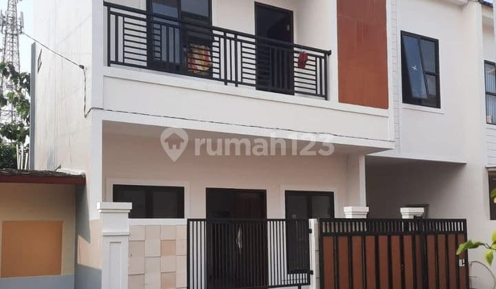 Unit Terakhir Rumah 2 Lantai Dekat Gerbang Tol Via Duct Bintaro