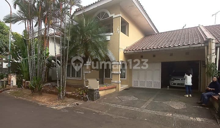 Di Jual Rumah Besar 2LT. Di Puri Bintaro Sek9