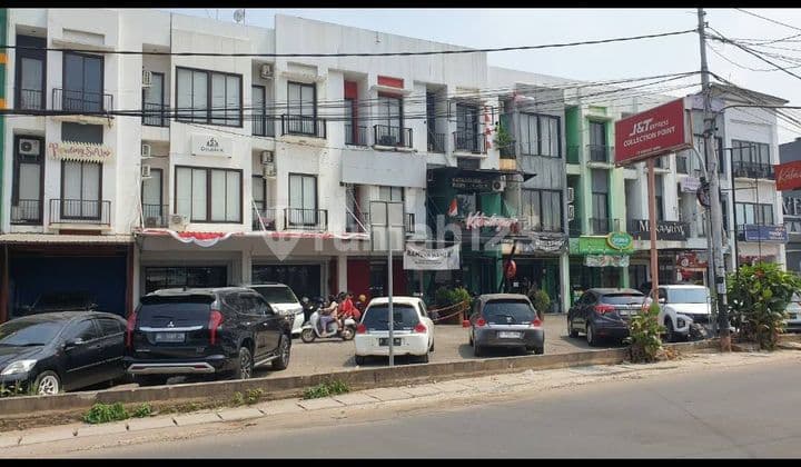 For Sale: Nice Shophouse Near Sudimara Station and Bx Change Mall