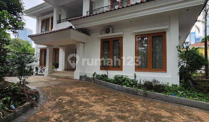 Di Bawah Njop Rumah Mewah Mega Kuningan