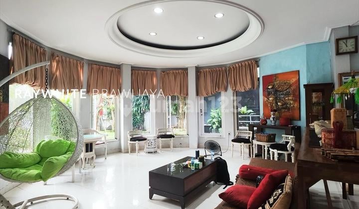 Rumah Bebas Banjir One Gate System Area Kemang