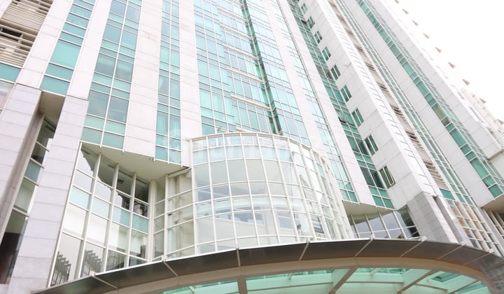 APARTEMEN THE PEAK SUDIRMAN 3 BR 232 m2, FURNISHED, SIAP HUNI, DEKAT SCBD & KUNINGAN