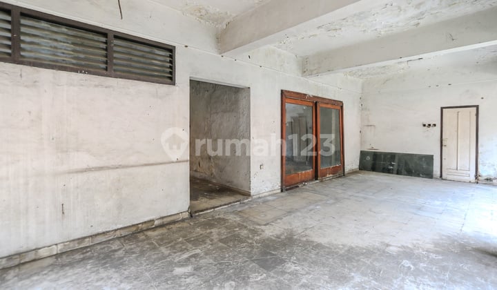 Lahan di Hasyim Ashari dekat Cideng, Tanjung Duren, Gajah Mada