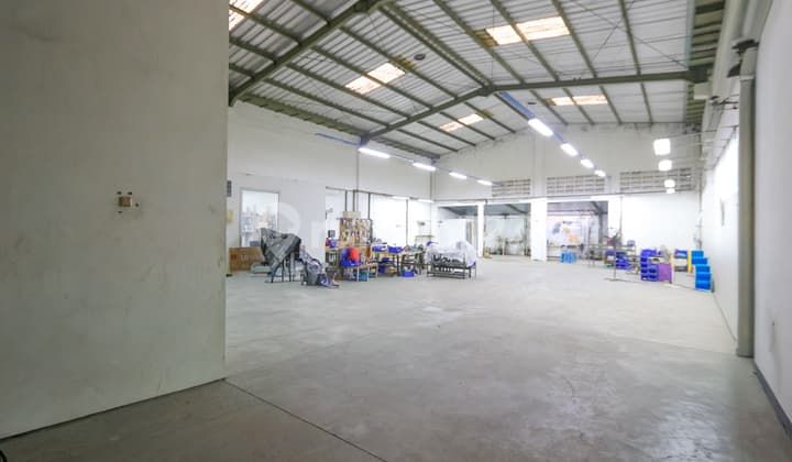 Gudang di Jababeka Cikarang Utara, Bekasi, Akses Mudah Tol Cibatu