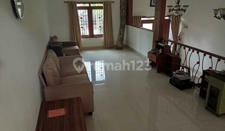 Di Jual Rumah 3 Lantai di Komplek Pondok Hijau Bandung Barat