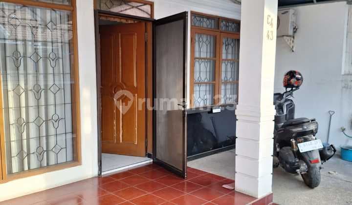 Di Jual Rumah di Komplek Taman Kopo Indah Iii
