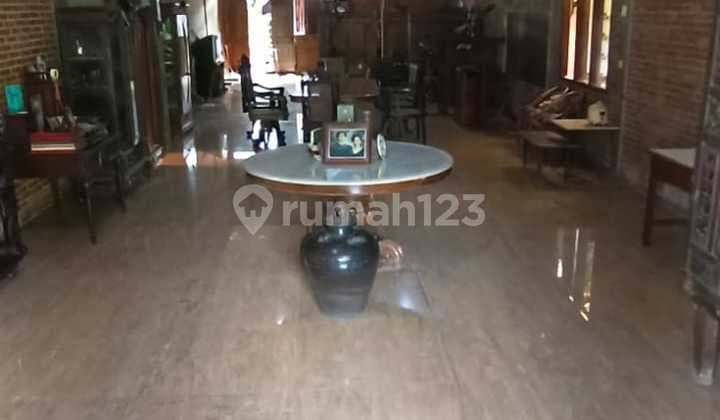 For Sale: Classic House with Spacious Yard in Tegalsri, Cirebon