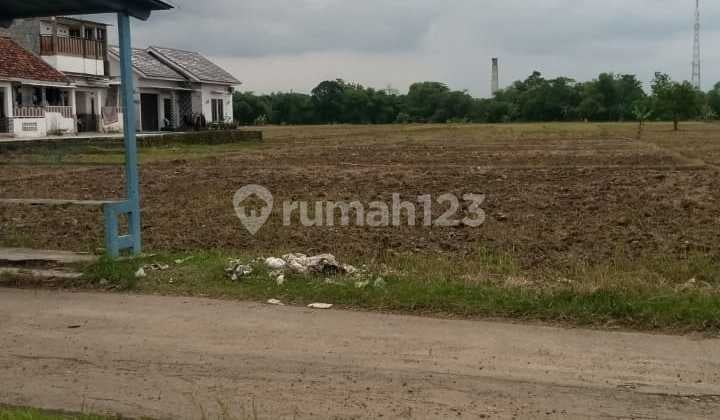 Jual Tanah dengan Lebar Muka 30 Meter di Jatiwangi, Majalengka