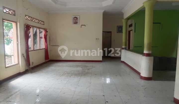 Jual Rumah Halaman Luas di Komplek Puspa Indah, Majalengka