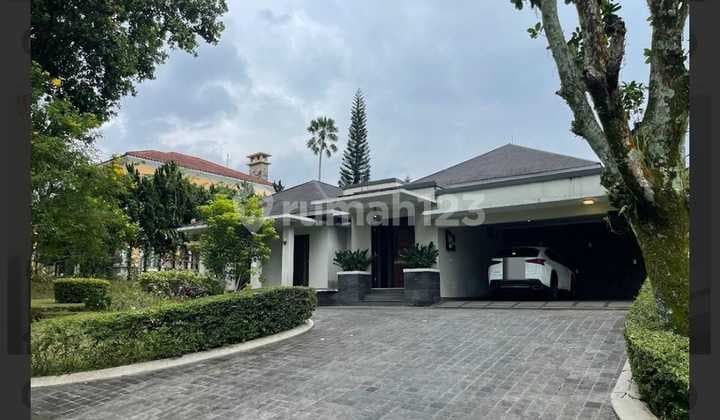 Dijual Rumah Mewah Modern Furnished Siap Huni di Rancamaya Golf Estate Dekat Akses Tol Bocimi