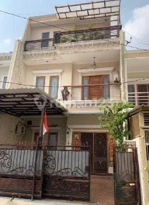 Dijual Rumah Murah Dibawah Harga Pasar 3 Lantai di Sunter Danau Indah Jakarta