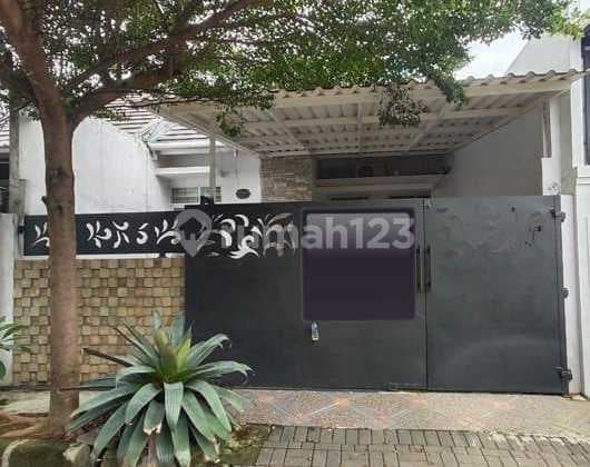 For Sale Beautiful House in Bukit Cimanggu City, Bogor City Near Toll Road Access