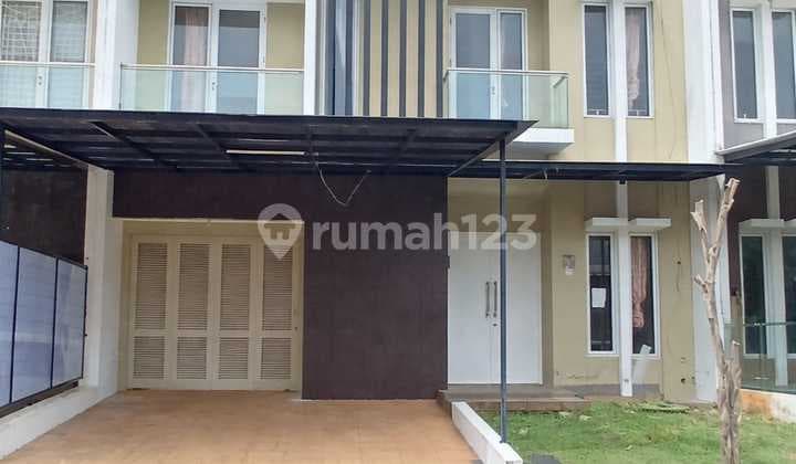 Disewakan Rumah 2 Lantai di Cluster San Lorenzo Sudah Dicat Ulang dan Siap Huni