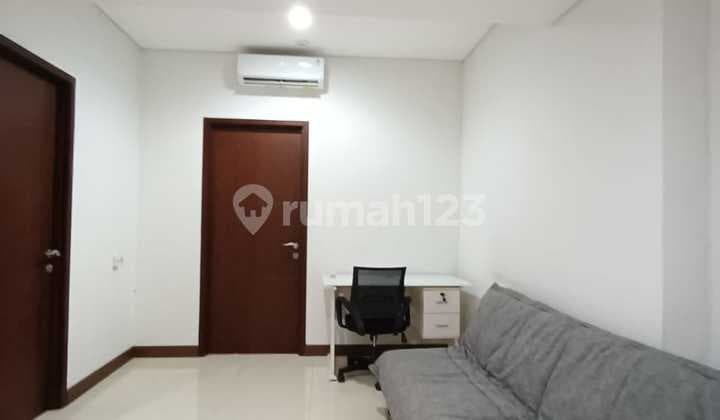 Disewakan Apartemen Springwood Residence 2 BR - Fully Furnished, View Pool & City