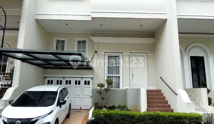 Rumah 2 Lantai di Clauster Camden House intercon, jakarta barat