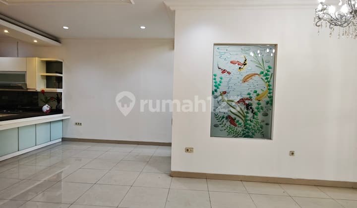 Rumah bagus 8x15 di puri indah siap huni jakarta barat kembangan selatan