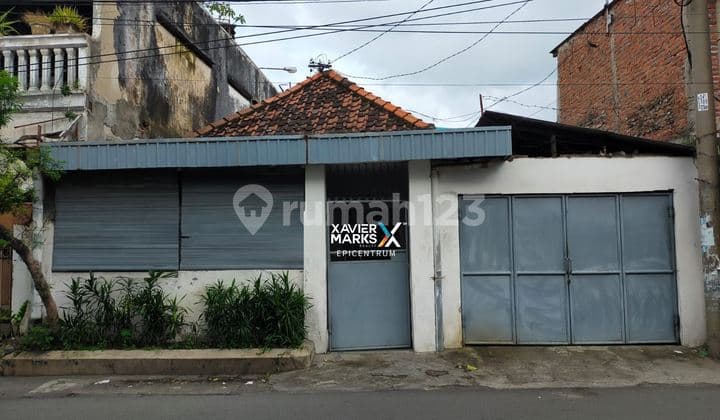 For Sale: Land-Sized House in Central Kedungsari City